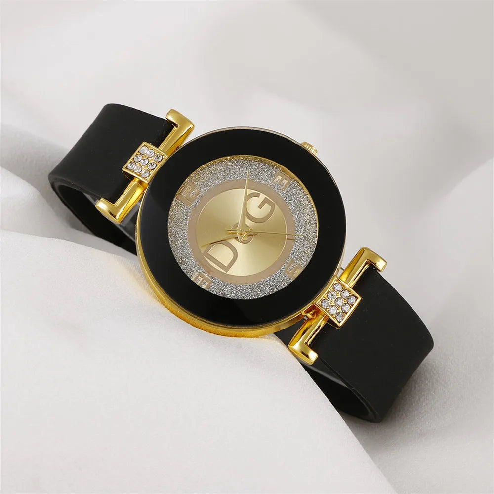 Black White Quartz Watch. Women Minimalist Design Silicone Strap