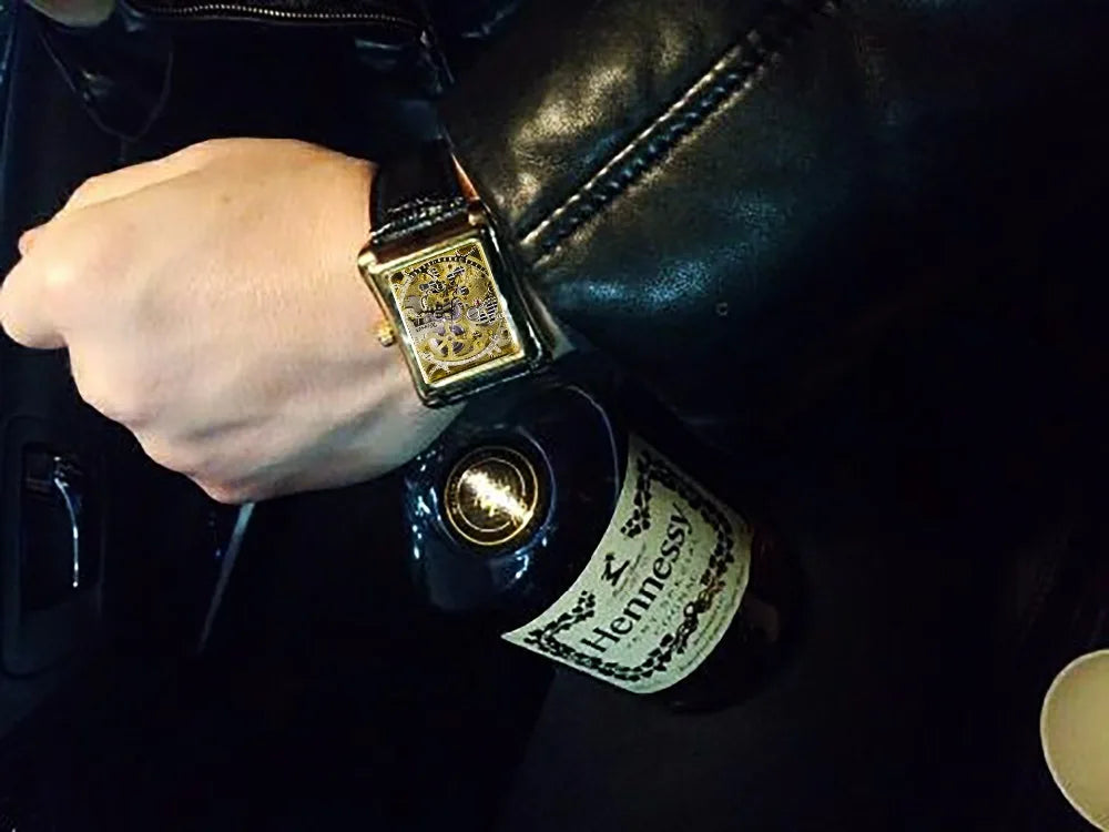 Retro Casual Rectangle Dial Design Golden Pattern Hollow Skeleton