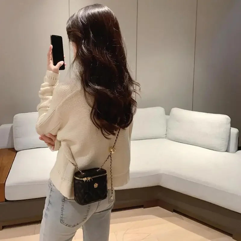 Mini shoulder bag Camellia lingeries chain box small bag