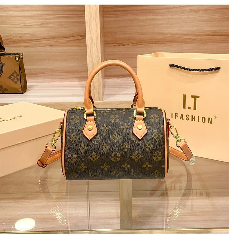 Women's Pillow Handbag Vintage Floral.Fashionable And Stylish Bag