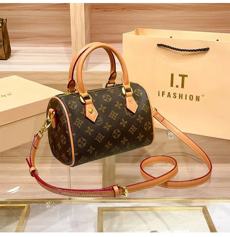 Women's Pillow Handbag Vintage Floral.Fashionable And Stylish Bag