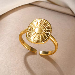 Classic Gold Ring