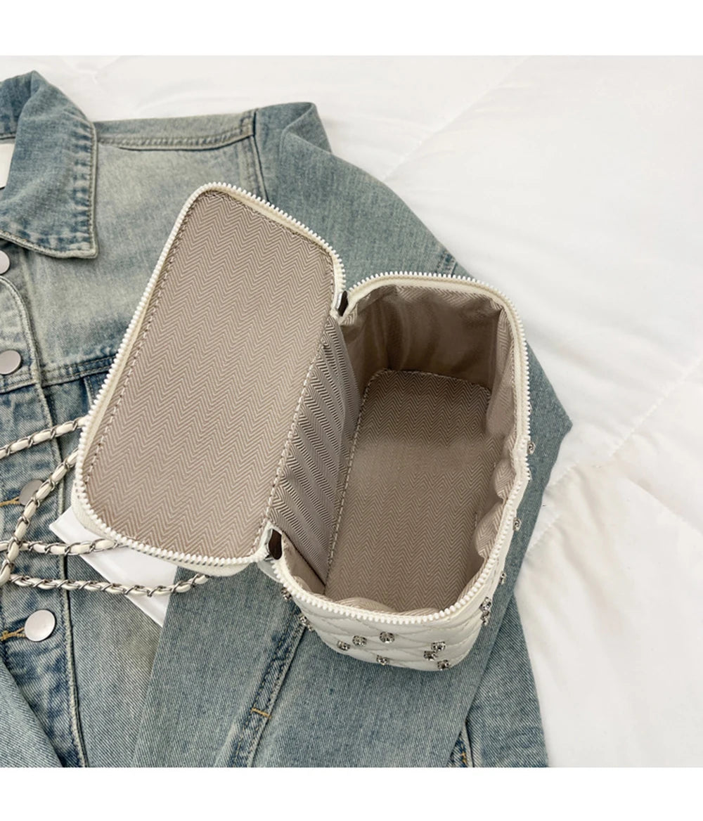 A Chain Leather Handbag. Spring Summer Female Crossbody Bag