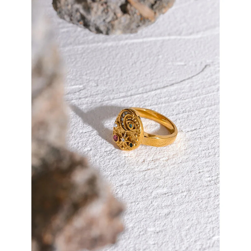 18k Moon Star Ring