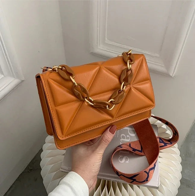 Fashionable women's retro casual shoulder bag