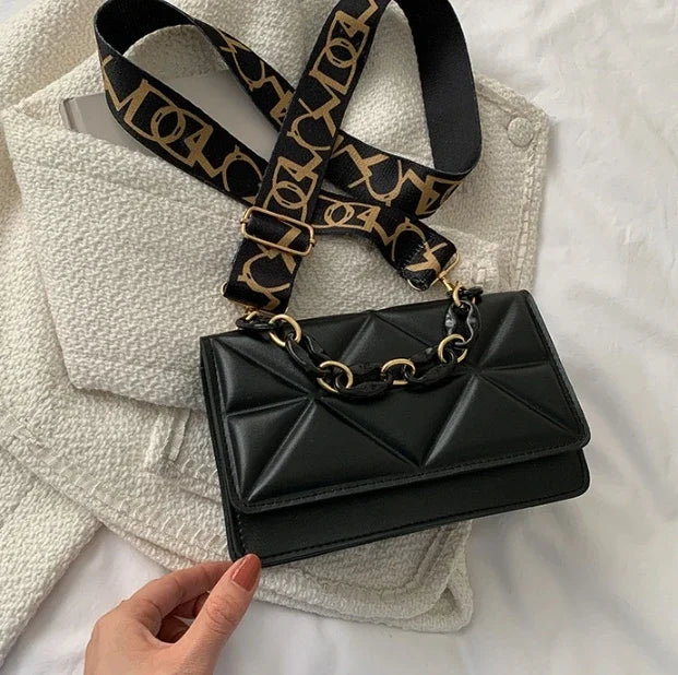 Fashionable women's retro casual shoulder bag