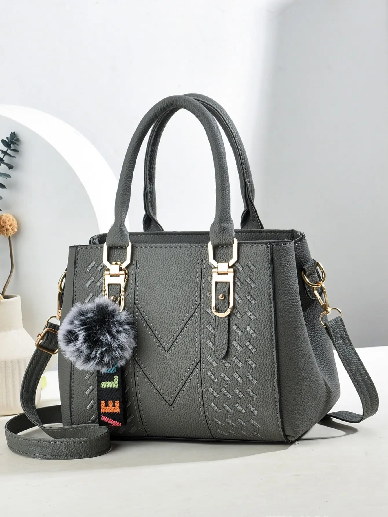 Fashionable large capacity embroidered women's crossbody bag