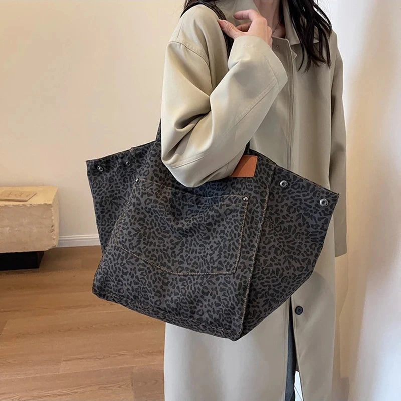 Leopard Pattern Tote Bag. Vintage Canvas Shoulder Bag.