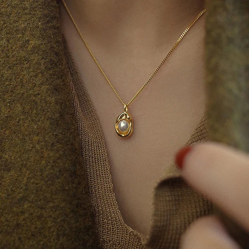 Gold-Plated Pearl Pendant Necklace