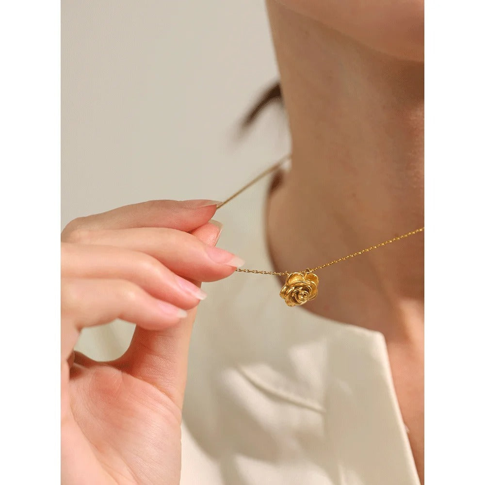 18K Gold Plated Flower Pendant Necklace