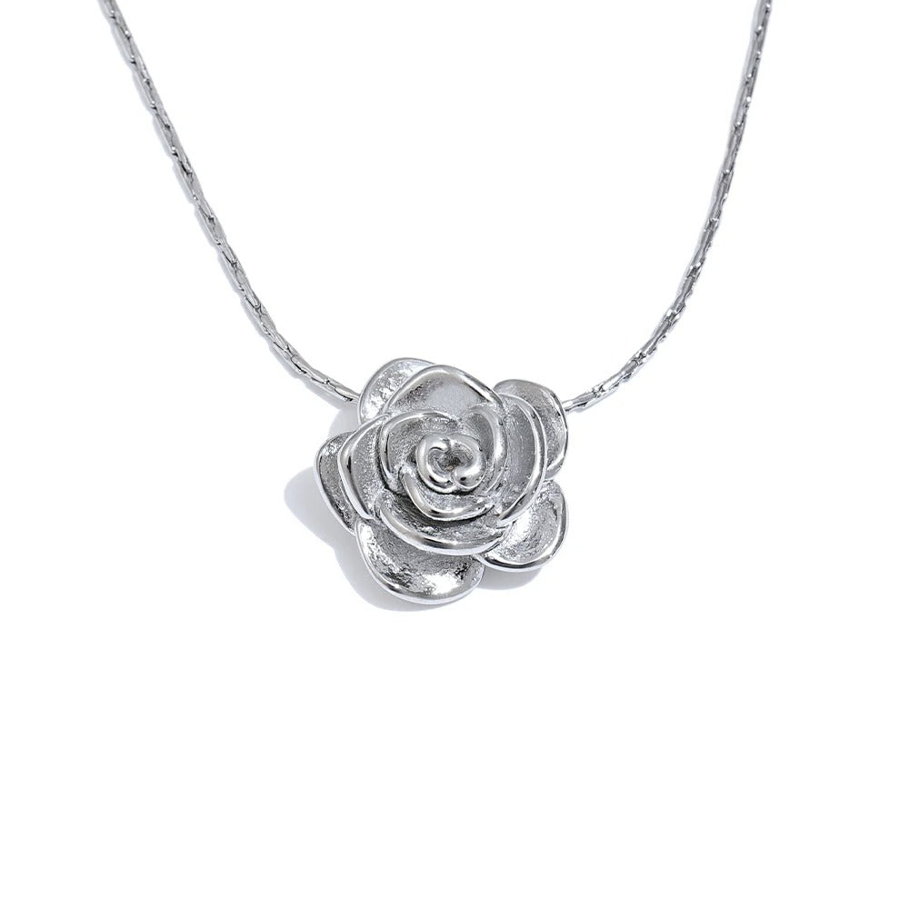 18K Gold Plated Flower Pendant Necklace