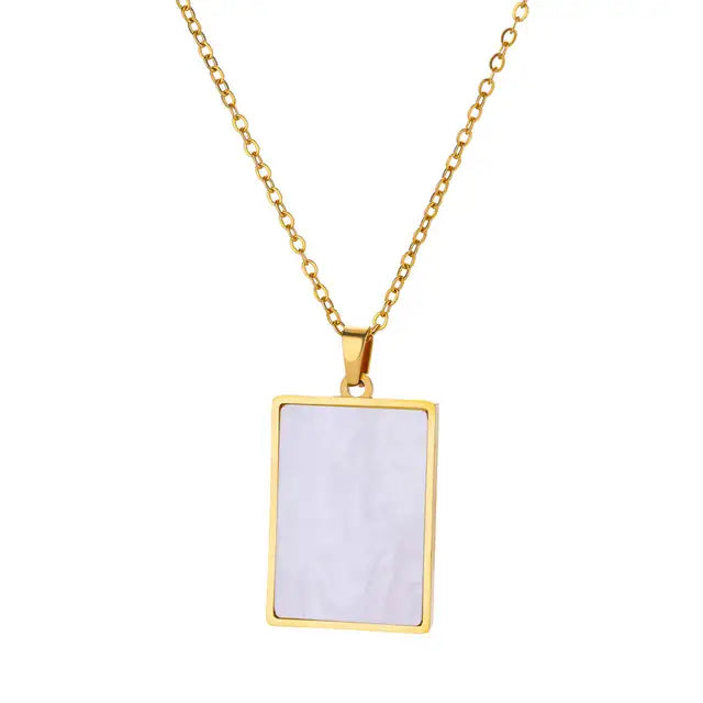 Gold Pendant Necklace